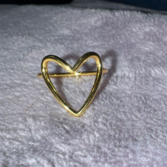 18K Gold Plated Hollow Big Heart Stackable Ring For Women - Picture 9 of 12